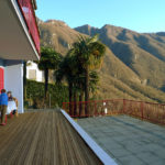 Terrasse mit Blick in die Berge